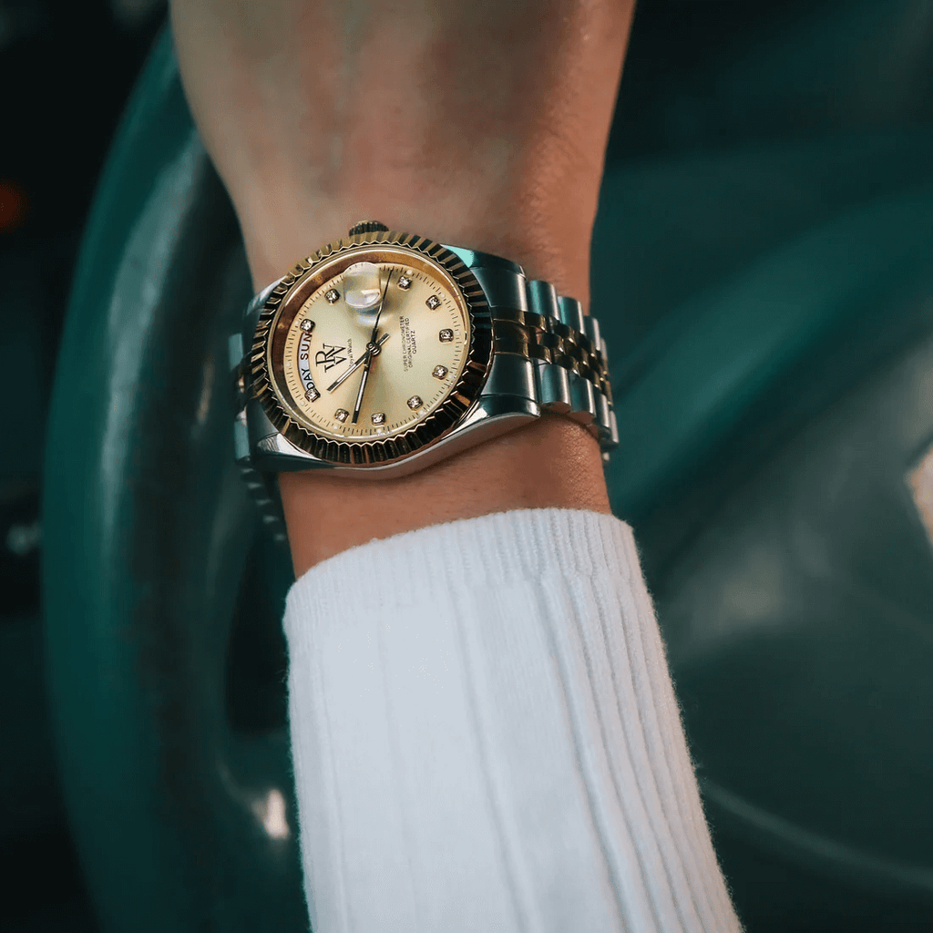 Ceas de mână elegant RW 110/SG de la Royal Watch argintiu cu auriu