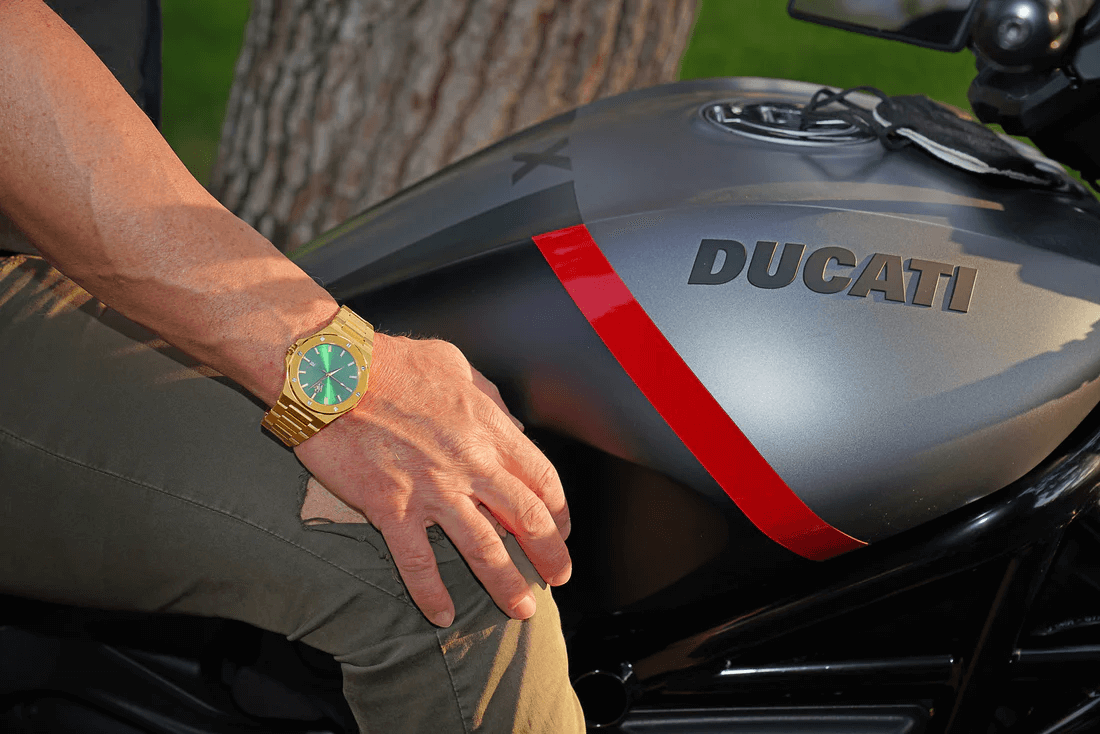 Ceas de mână auriu cu cadran verde, Royal Watch, RW 130