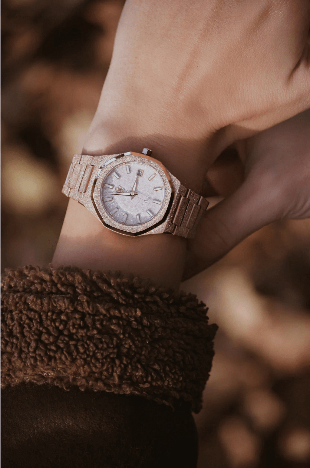 Ceas de mână pentru dame, auriu, cadran roz cu sclipici, Royal Watch, RW 132/G