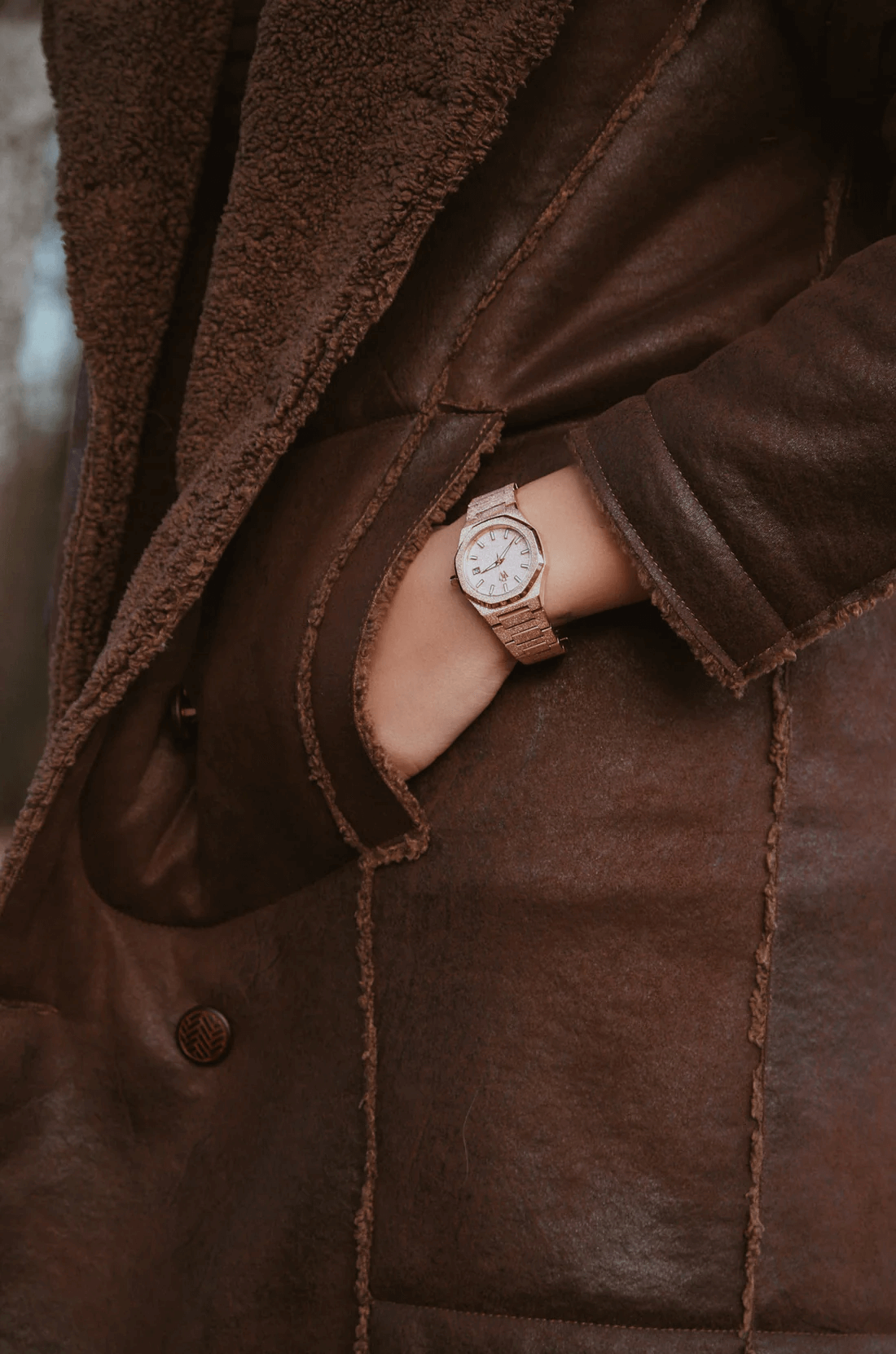 Ceas de mână pentru dame, auriu, cadran roz cu sclipici, Royal Watch, RW 132/G