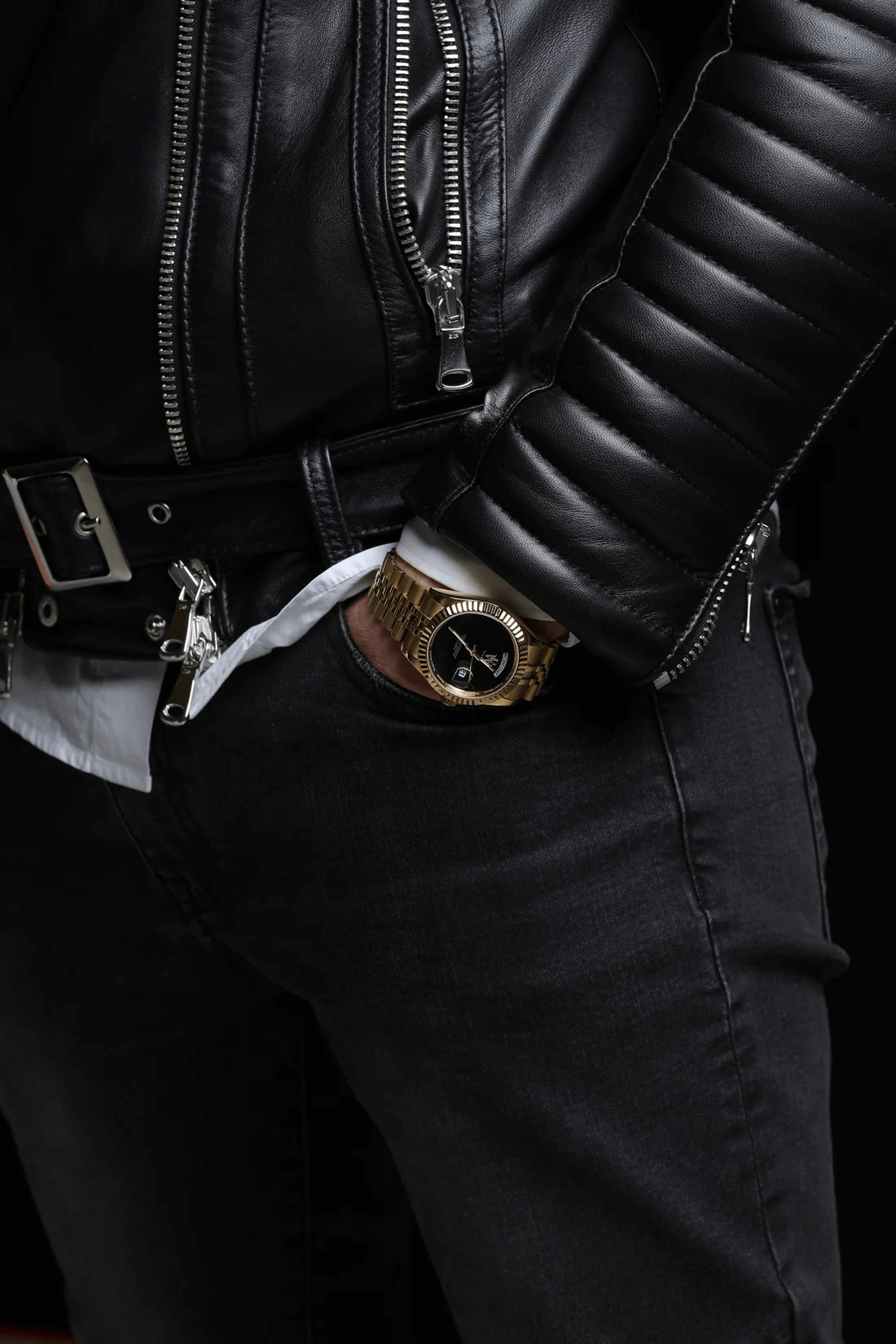 Ceas de mână auriu, cu cadran negru, fără numere, Royal Watch, RW 135/G