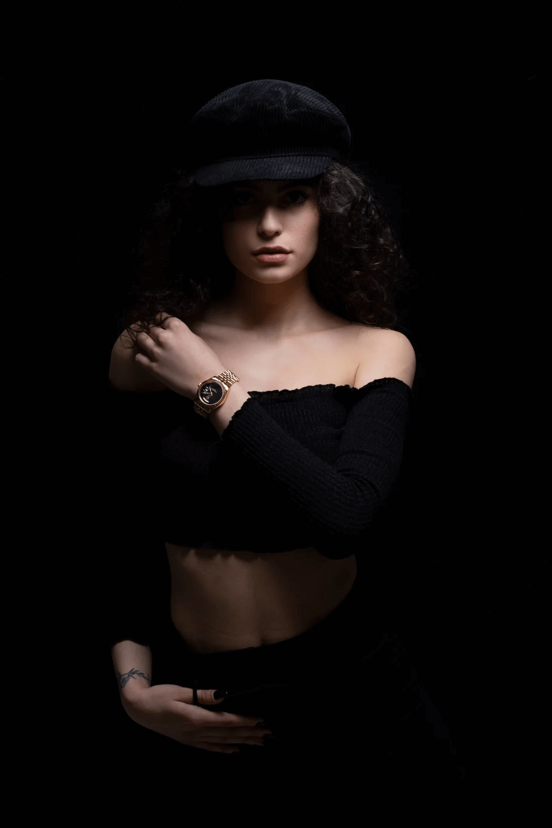 Ceas de mână auriu, cu cadran negru, fără numere, Royal Watch, RW 135/G