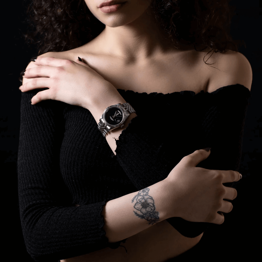 Ceas de mână argintiu, cu cadran negru, Royal Watch, RW 135/S